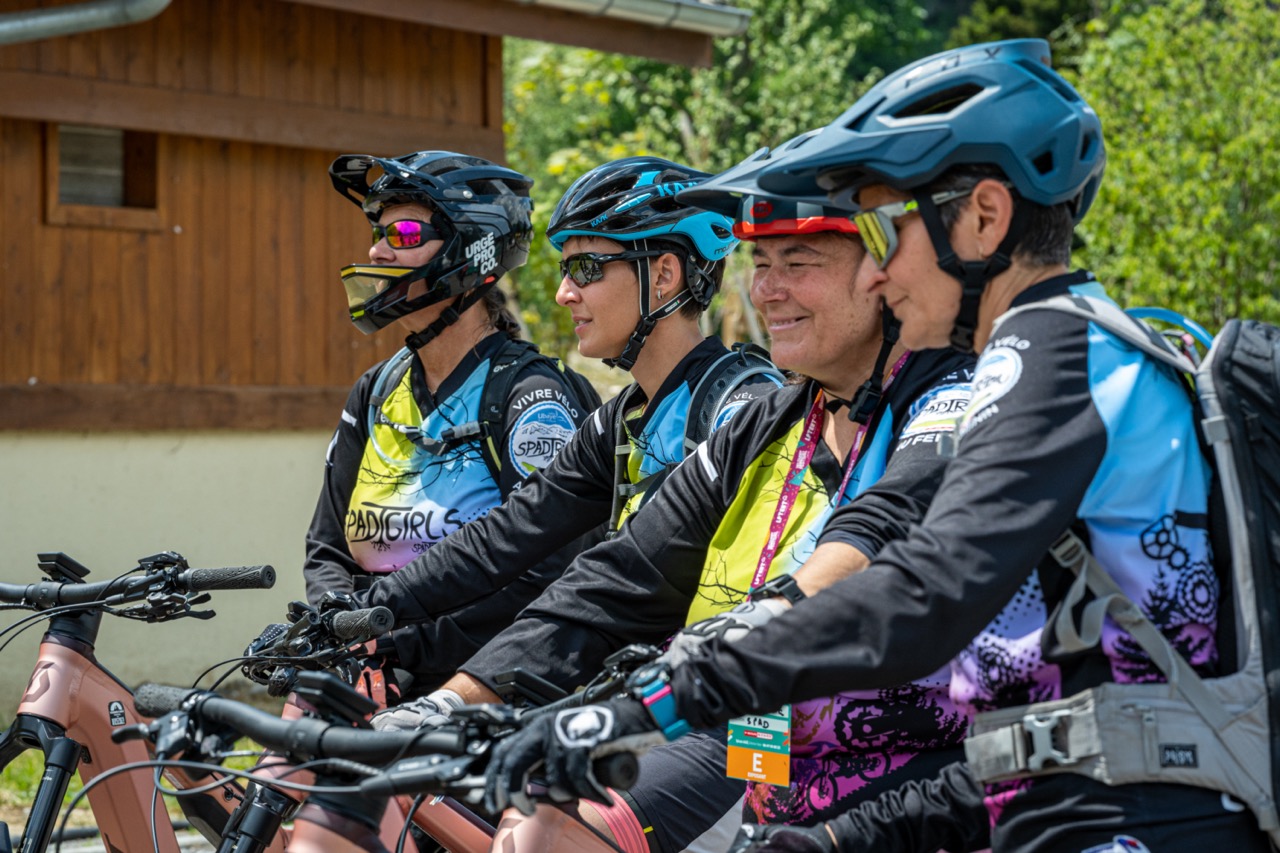 Spadgirls, c’est LA communauté VTT 100% féminine, viens sur les ateliers le 1er week-end de juin durant le Vélo Vert Festival.